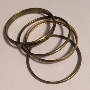 Elegant‎ Gold Bangle Set